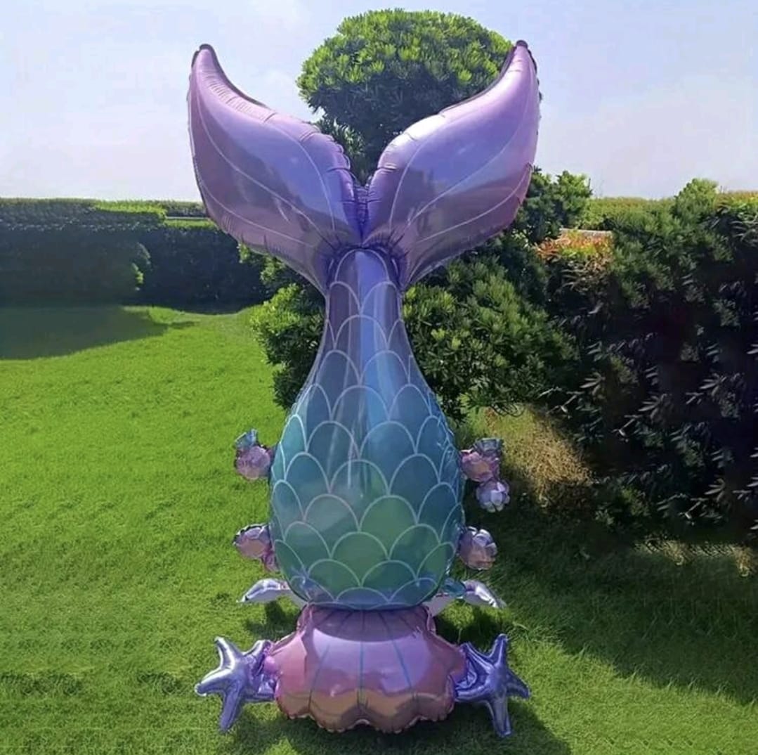 Standing mermaid foil balloon air-filled