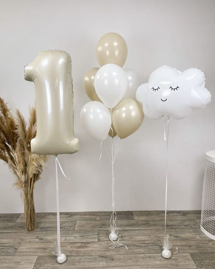 Cloud and number helium bunch