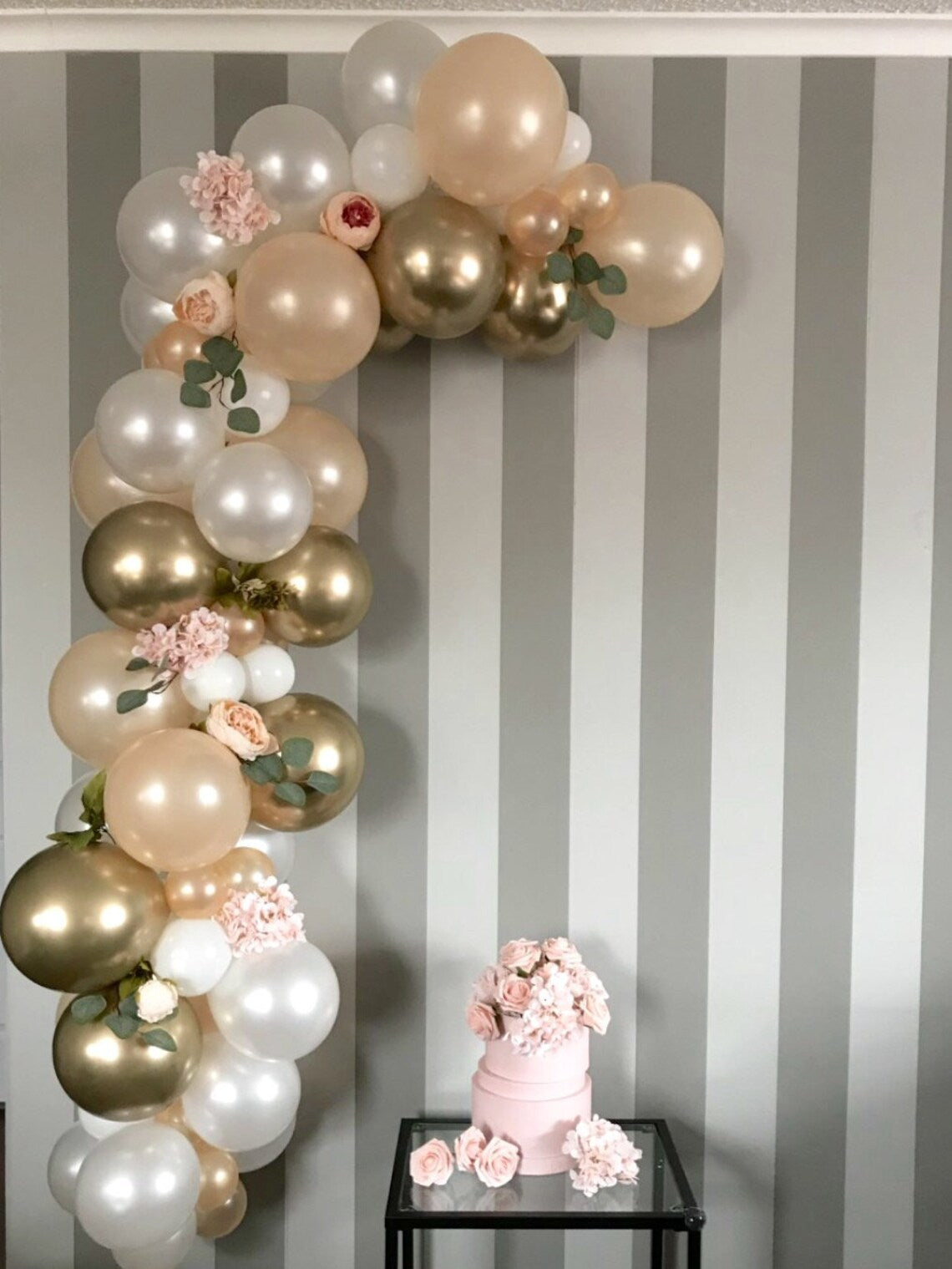 Pearl rosegold and white garland