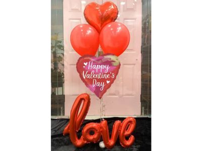 Red Love Text Helium Bunch