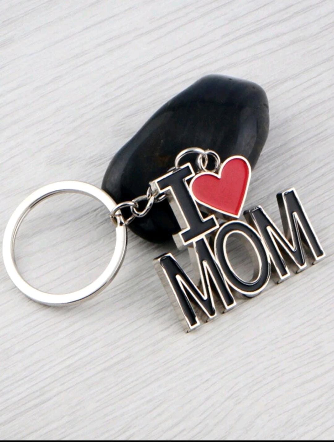 I love mom key chain