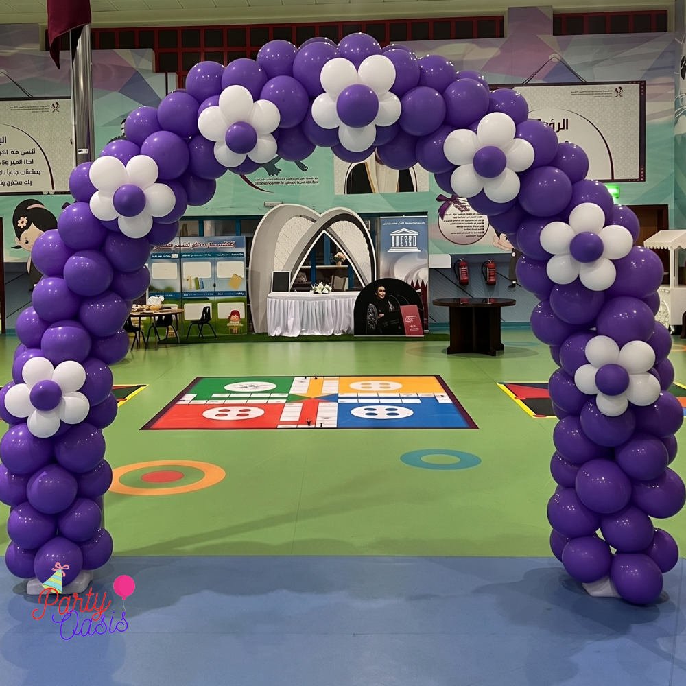 stand alone balloon arch with flower balloons