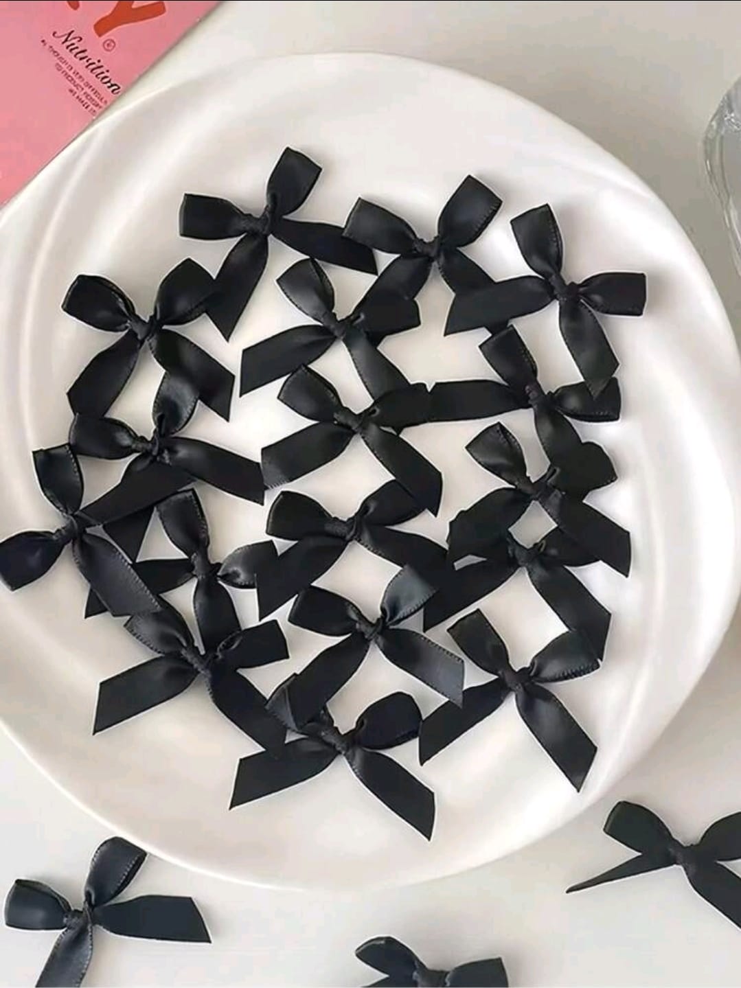 3.5x 4cm black 50pcs  Bow satin ribbon